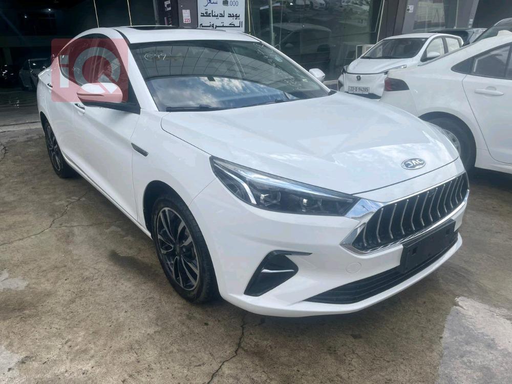 جاک J7
